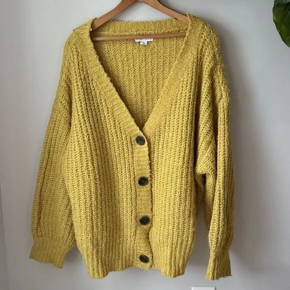 Ava & Viv Plus Size Mustard Yellow Knit V Neck Button Front Long Sleeve Cardigan - Picture 2 of 4